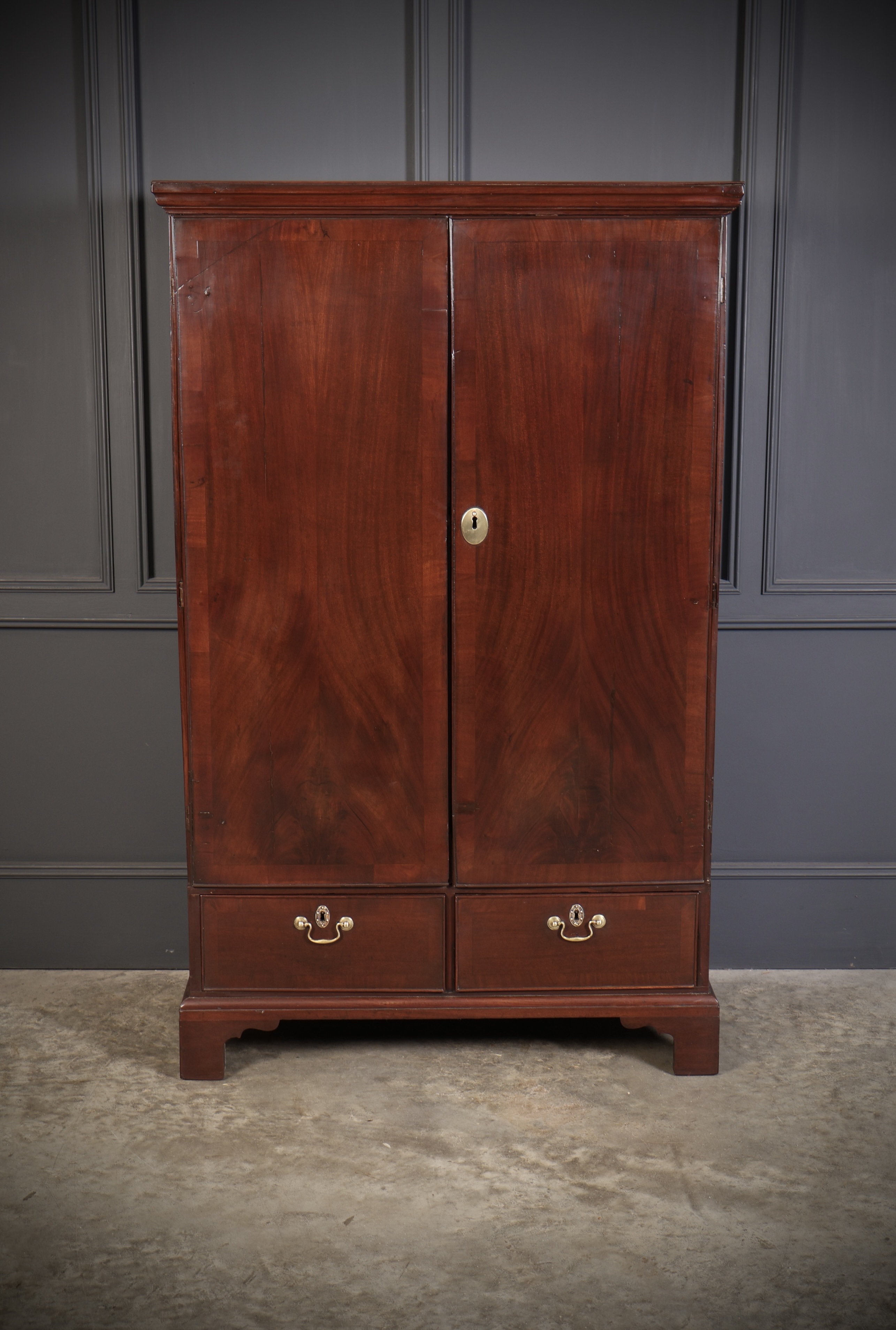 George III Mahogany Linen Press Linen press Antique Cupboards 4